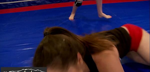  Wrestling babe orally pleasing her opponent
